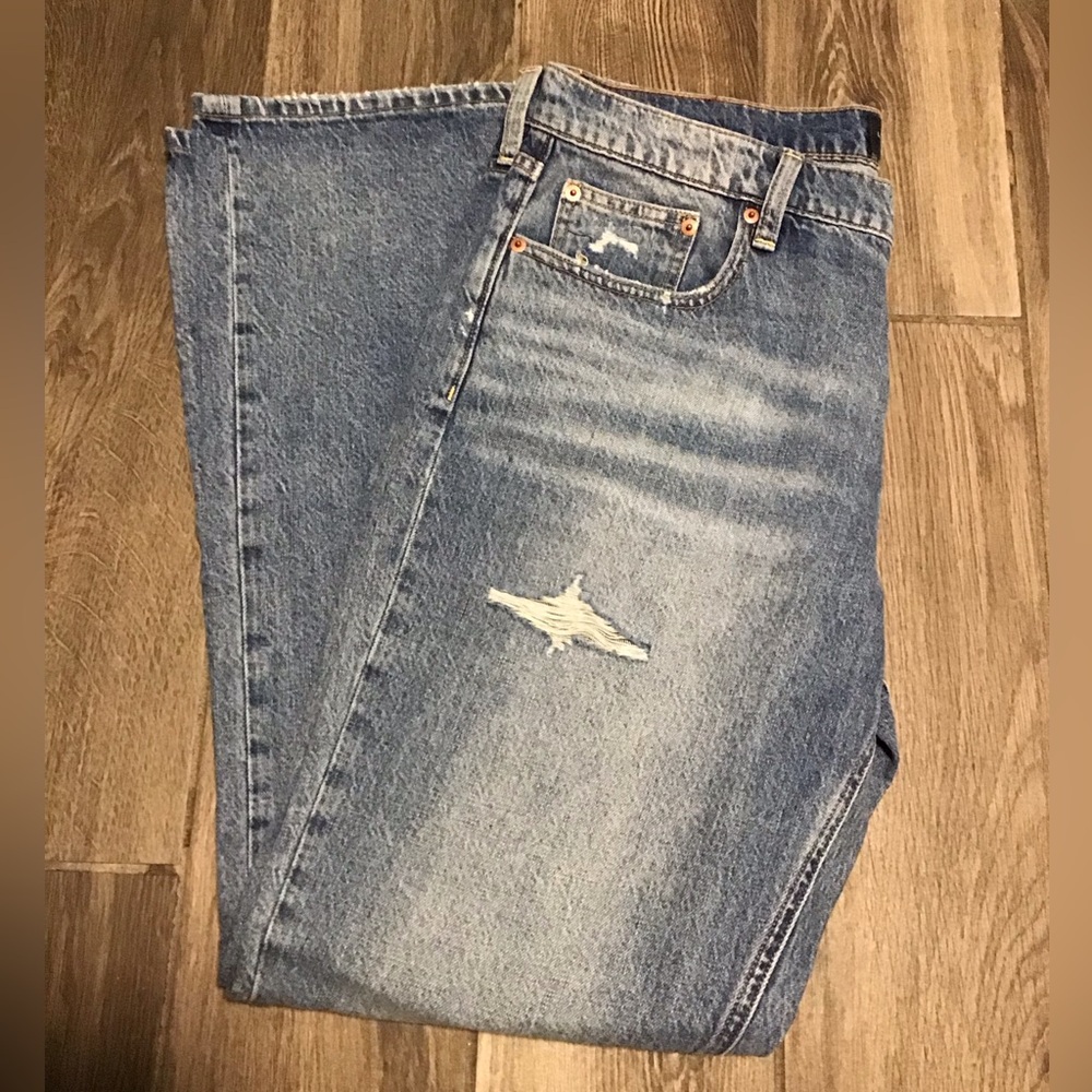 NWT! Lucky Brand Boyfriend Jeans in Classic Blue - Picture 2 of 10